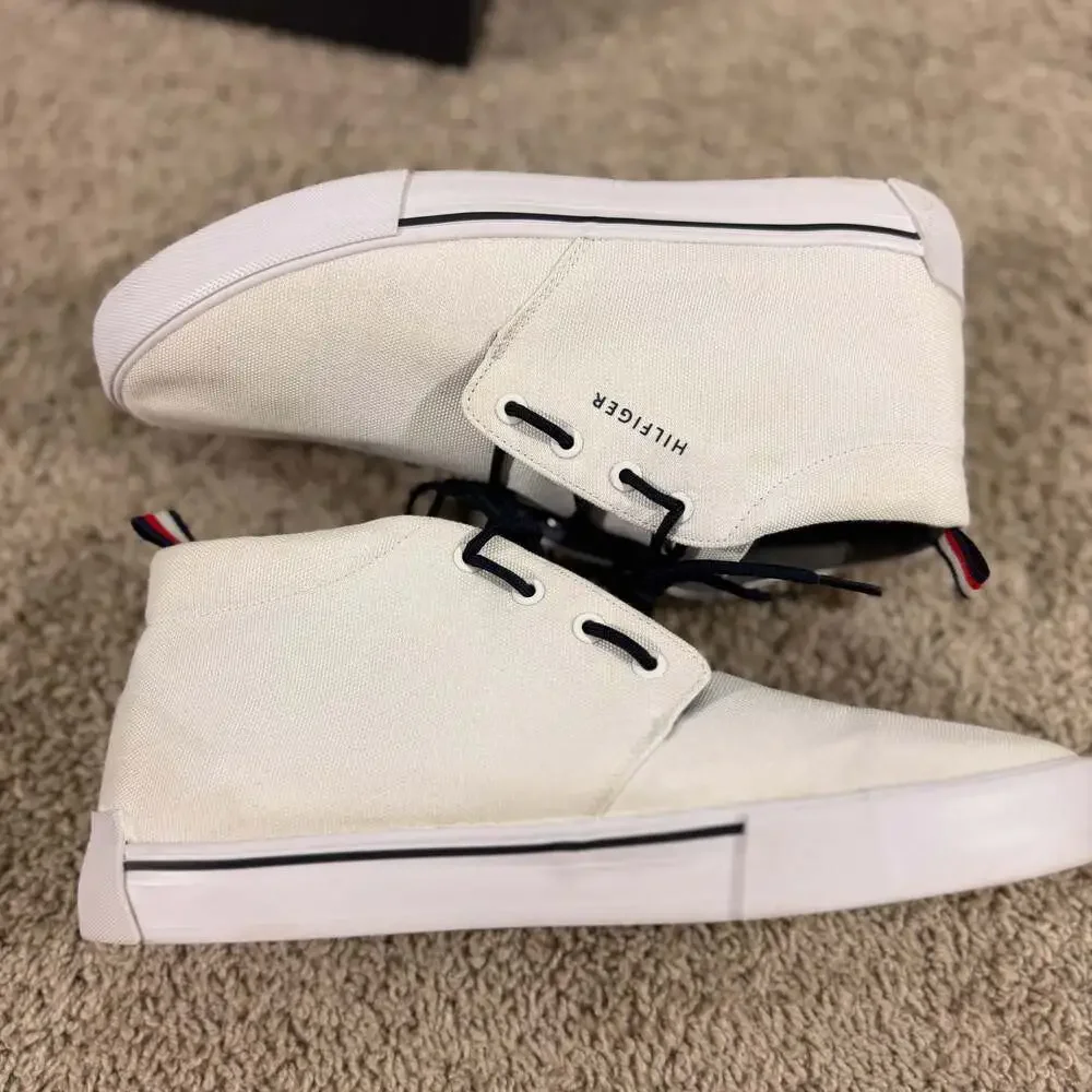 Tommy Hilfiger TRM Radio White Canvas Chukka Sneakers Mens 11 Shoes w/ Box